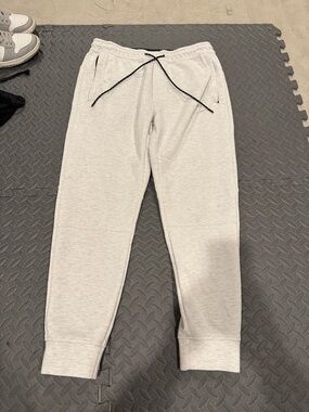 American Eagle Outfitters light grey jogger with Black Waistband
